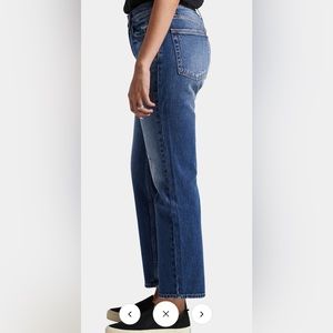Silver Frisco High Rise Straight Leg Jeans in Size 30x28 / new with tags